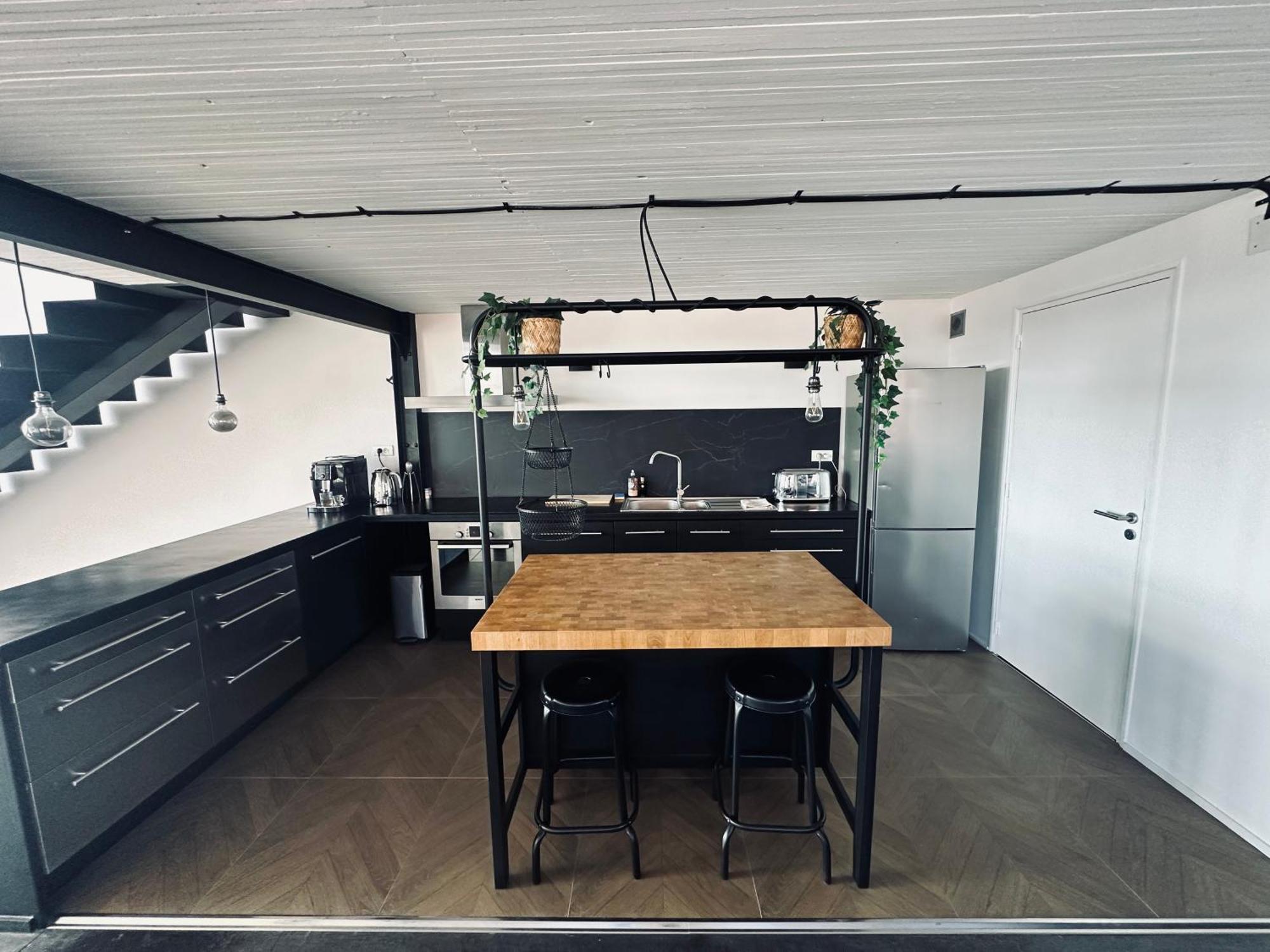 Loft Duplex And Rooftop Рубе Екстериор снимка